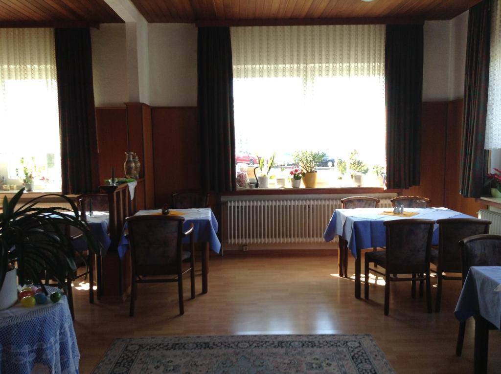 Hotel Rotbuche Westoverledingen ภายนอก รูปภาพ