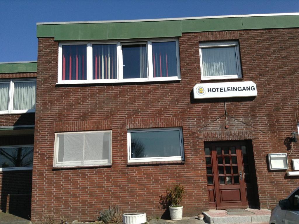 Hotel Rotbuche Westoverledingen ภายนอก รูปภาพ